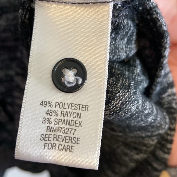 Vera Wang Grey/Black Button Up Cardigan Side Slits Size S - Picture 4 of 10